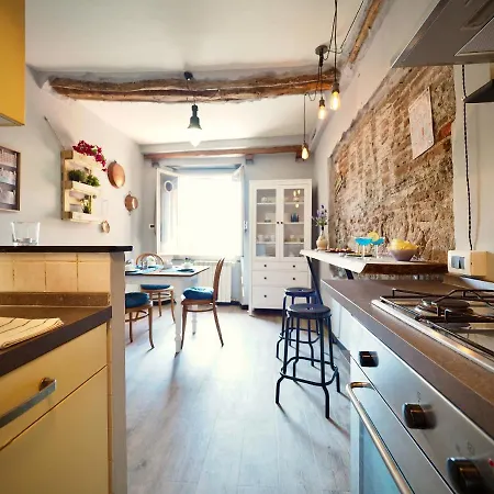 Apartment Dimora Del Carmine Acquario - Genovabnb It